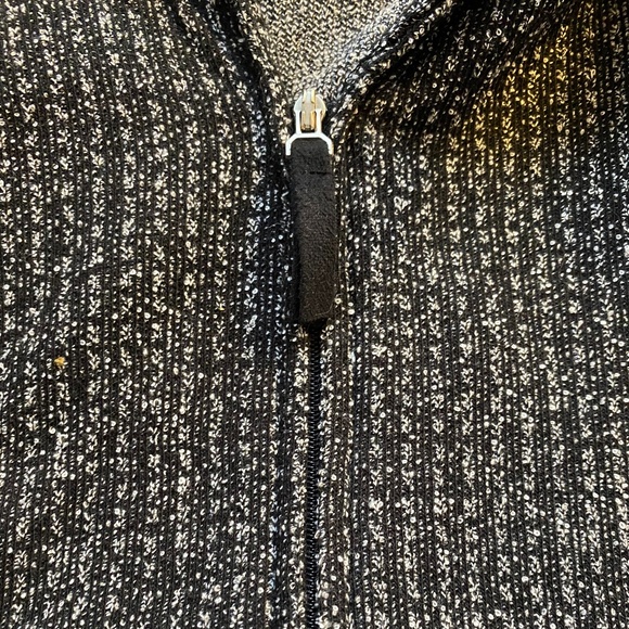 Blk/Wht Zipped Cardigan, Sz L. 10-30DOG - Picture 6 of 6
